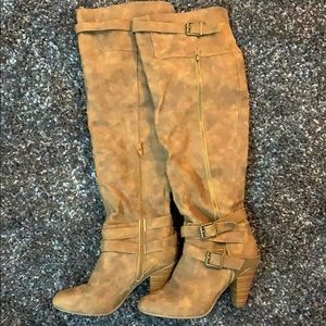 Knee high Heel boots